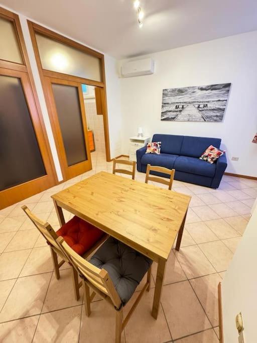Il Nido Di Silvia A Due Passi Dal Teatro Rossini Apartment Pesaro Bagian luar foto
