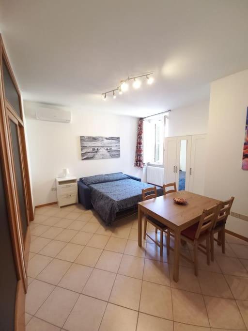Il Nido Di Silvia A Due Passi Dal Teatro Rossini Apartment Pesaro Bagian luar foto
